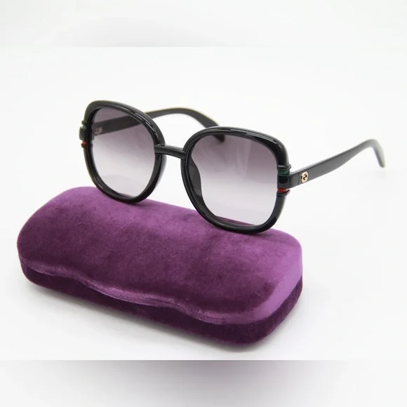 BRAND NEW GUCCI SUNGLASSES GUCCI GG1068SA 001 NEW COLLECTION EYEWEAR GUCCI NEW GUCCI SUNGLASSES GG1068SA 001 BLACK OVERSIZED WOMEN main image 3